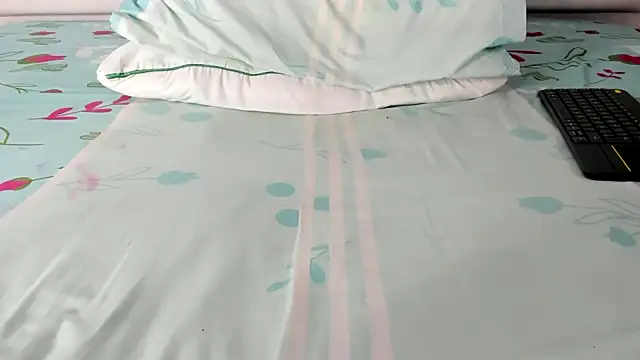 maybelline69 online show from 8, 11, 2025