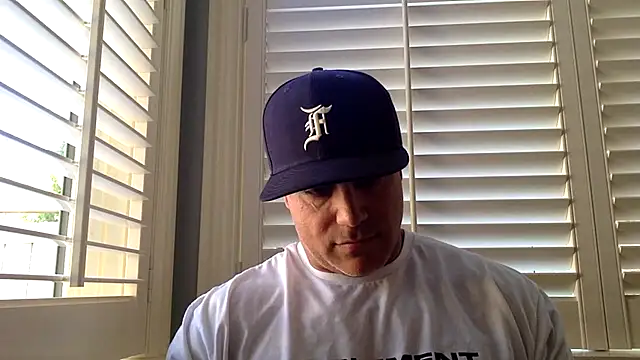 Snapshot of Bad_daddy21 chatting on 22, 9, 2025 Bad daddy21 online show from 22, 9, 2025