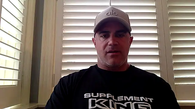 Snapshot of Bad_daddy21 chatting on 29, 9, 2025 Bad daddy21 online show from 29, 9, 2025