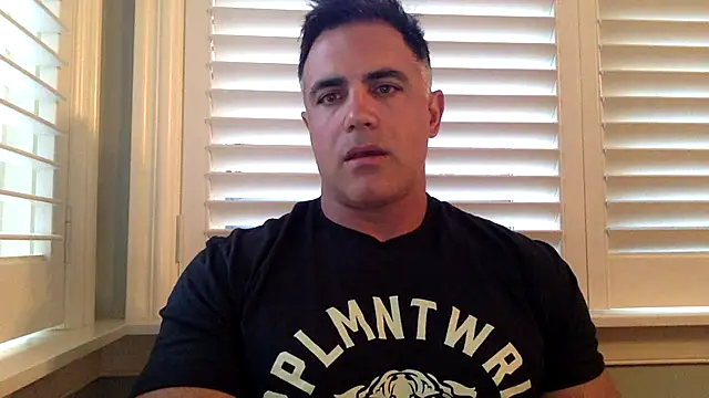 Snapshot of Bad_daddy21 chatting on 30, 9, 2025 Bad daddy21 online show from 30, 9, 2025