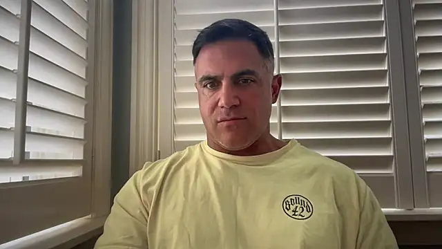 Snapshot of Bad_daddy21 chatting on 13, 11, 2025 Bad daddy21 online show from 13, 11, 2025