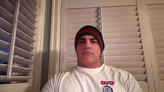 Snapshot of Bad_daddy21 chatting on 15, 1, 2026 Bad daddy21 online show from 15, 1, 2026