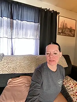 Snapshot of SidneyRaee chatting on 13, 1, 2025 SidneyRaee online show from 13, 1, 2025