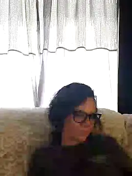 Snapshot of SidneyRaee chatting on 3, 2, 2025 SidneyRaee online show from 3, 2, 2025