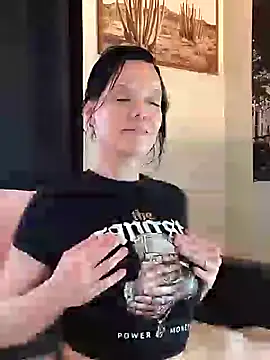 Snapshot of SidneyRaee chatting on 11, 2, 2025 SidneyRaee online show from 11, 2, 2025