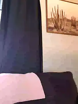 Snapshot of SidneyRaee chatting on 13, 2, 2025 SidneyRaee online show from 13, 2, 2025