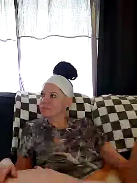 Snapshot of SidneyRaee chatting on 19, 3, 2025 SidneyRaee online show from 19, 3, 2025