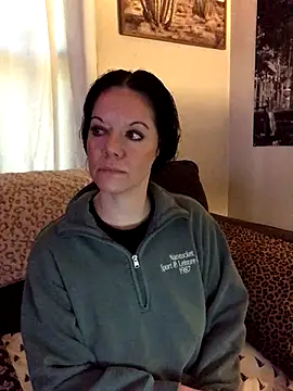 Snapshot of SidneyRaee chatting on 9, 10, 2025 SidneyRaee online show from 9, 10, 2025