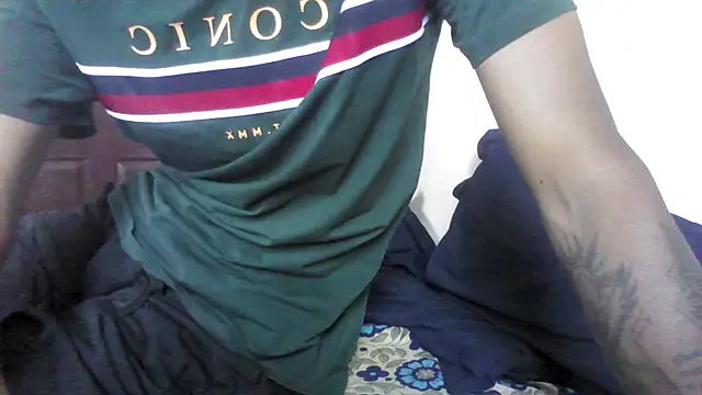 just fucks online show from 18, 9, 2025