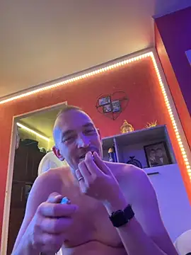 Snapshot of Denislamalice34 chatting on 11, 9, 2025 Denislamalice34 online show from 11, 9, 2025