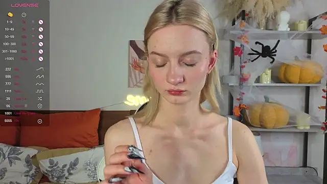 IdaValenti online show from 22, 11, 2025