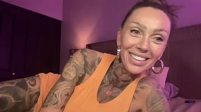 Snapshot of KadaLove69 chatting on 19, 12, 2024 KadaLove69 online show from 19, 12, 2024