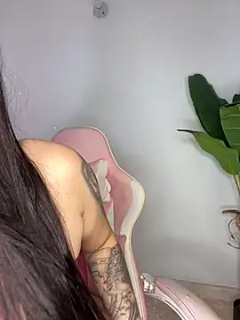 sophialorens s online show from 20, 12, 2024