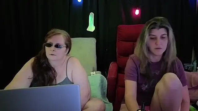 Sexy Mama-69 online show from 9, 10, 2025