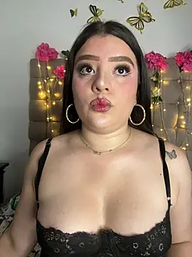 Snapshot of Jullieetta chatting on 28, 6, 2026 Jullieetta online show from 28, 6, 2026