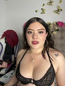 Snapshot of Jullieetta chatting on 28, 7, 2026 Jullieetta online show from 28, 7, 2026