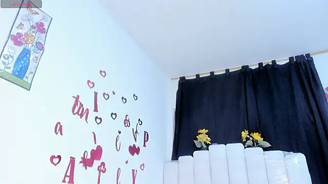 RoxannaBlanche online show from 24, 4, 2026