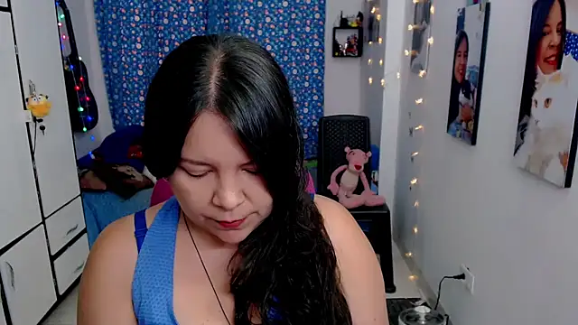 Snapshot of claryssa_ chatting on 22, 10, 2025 claryssa online show from 22, 10, 2025