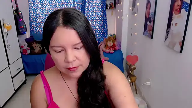 claryssa  online show from 6, 3, 2026