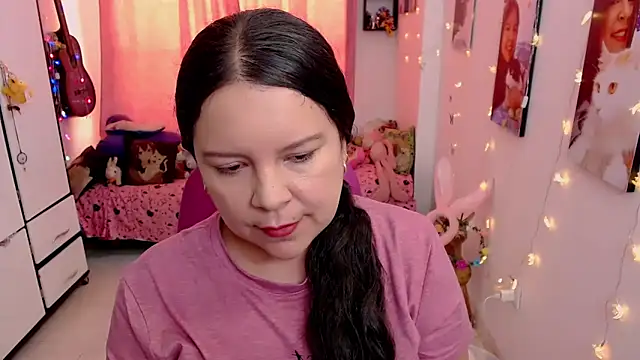 claryssa  online show from 24, 4, 2026