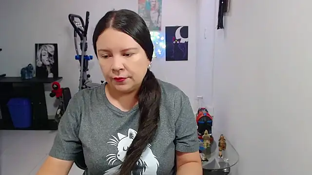 Snapshot of claryssa_ chatting on 5, 6, 2026 claryssa online show from 5, 6, 2026
