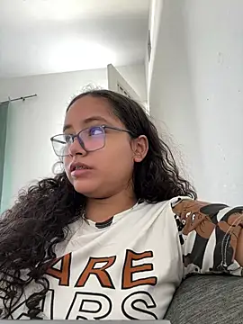 CurlyGirl 1 online show from 26, 1, 2025