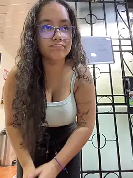 CurlyGirl 1 online show from 12, 2, 2025