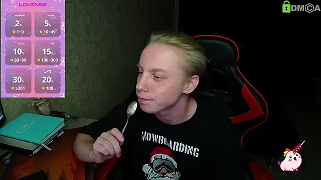 Alexis Gordon online show from 15, 9, 2025