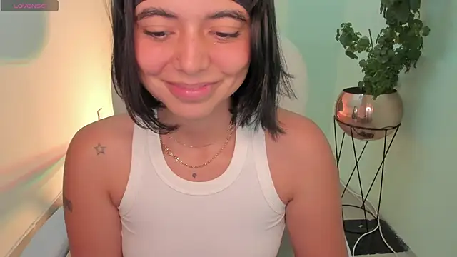 Snapshot of NicolRoss_ chatting on 2, 1, 2025 NicolRoss online show from 2, 1, 2025