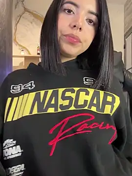 Snapshot of NicolRoss_ chatting on 9, 11, 2025 NicolRoss online show from 9, 11, 2025