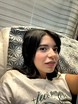 Snapshot of NicolRoss_ chatting on 3, 12, 2025 NicolRoss online show from 3, 12, 2025