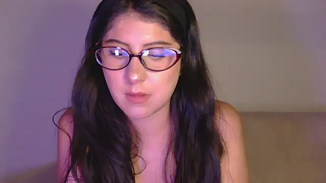 BubbleGumm  online show from 28, 7, 2026