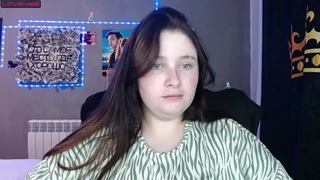 Snapshot of Light_Luna chatting on 24, 5, 2026 Light Luna online show from 24, 5, 2026