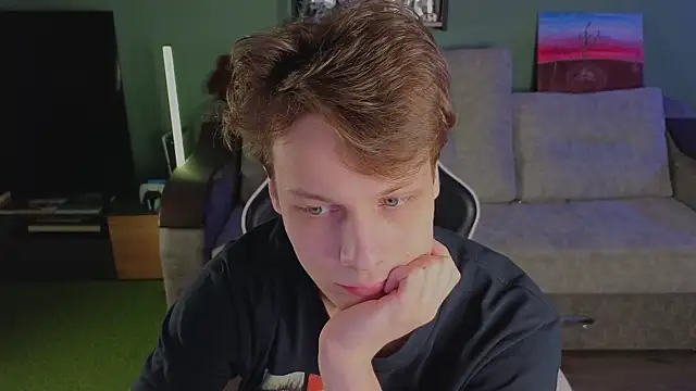 Snapshot of TeddyLiLboy chatting on 4, 4, 2026 TeddyLiLboy online show from 4, 4, 2026