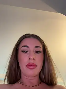 IsabellaEtthan online show from 23, 7, 2026