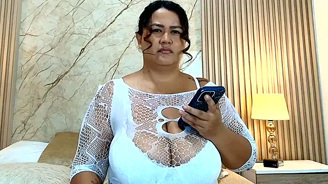 IsabellMendez  online show from 24, 7, 2026