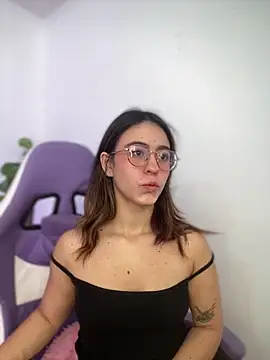 Snapshot of BlairVicent chatting on 11, 1, 2025 BlairVicent online show from 11, 1, 2025