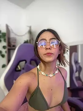 Snapshot of BlairVicent chatting on 24, 1, 2025 BlairVicent online show from 24, 1, 2025