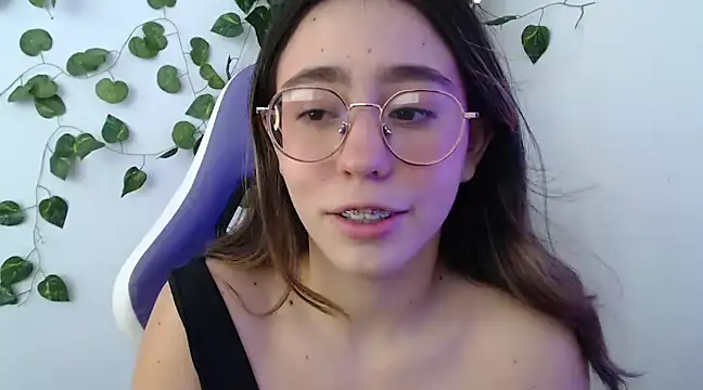 Snapshot of BlairVicent chatting on 7, 2, 2025 BlairVicent online show from 7, 2, 2025