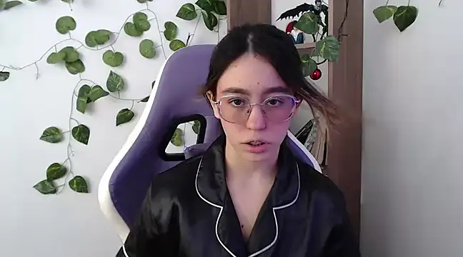 Snapshot of BlairVicent chatting on 18, 3, 2025 BlairVicent online show from 18, 3, 2025