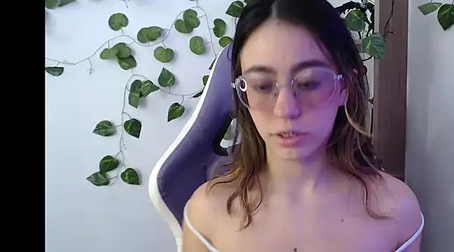 Snapshot of BlairVicent chatting on 19, 3, 2025 BlairVicent online show from 19, 3, 2025