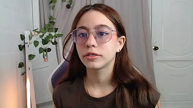 Snapshot of BlairVicent chatting on 27, 11, 2025 BlairVicent online show from 27, 11, 2025