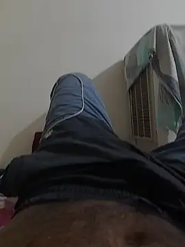 Snapshot of workoutsaurabh chatting on 8, 11, 2025 workoutsaurabh online show from 8, 11, 2025