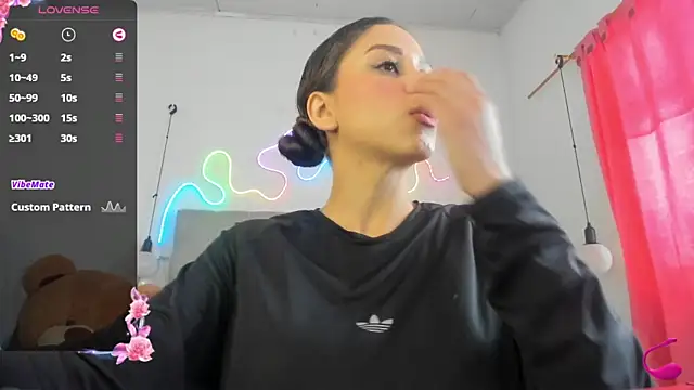 Snapshot of misticasexy chatting on 1, 10, 2025 misticasexy online show from 1, 10, 2025