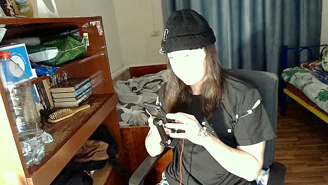 EvaMiron online show from 10, 3, 2025