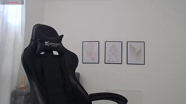 Snapshot of natalia_curvy1 chatting on 19, 9, 2025 natalia curvy1 online show from 19, 9, 2025