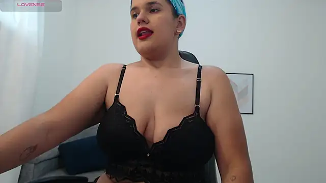 Snapshot of natalia_curvy1 chatting on 29, 10, 2025 natalia curvy1 online show from 29, 10, 2025