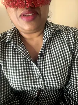 Snapshot of Shasha_X chatting on 25, 11, 2025 Shasha X online show from 25, 11, 2025