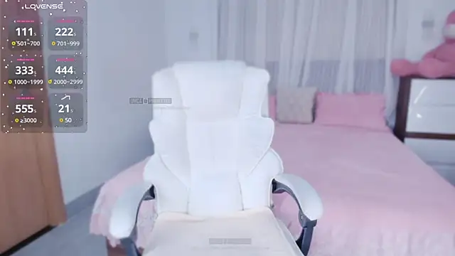 Snapshot of PimChanOK chatting on 16, 2, 2025 PimChanOK online show from 16, 2, 2025