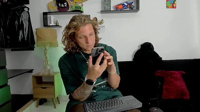 Tom Krakow online show from 13, 1, 2025